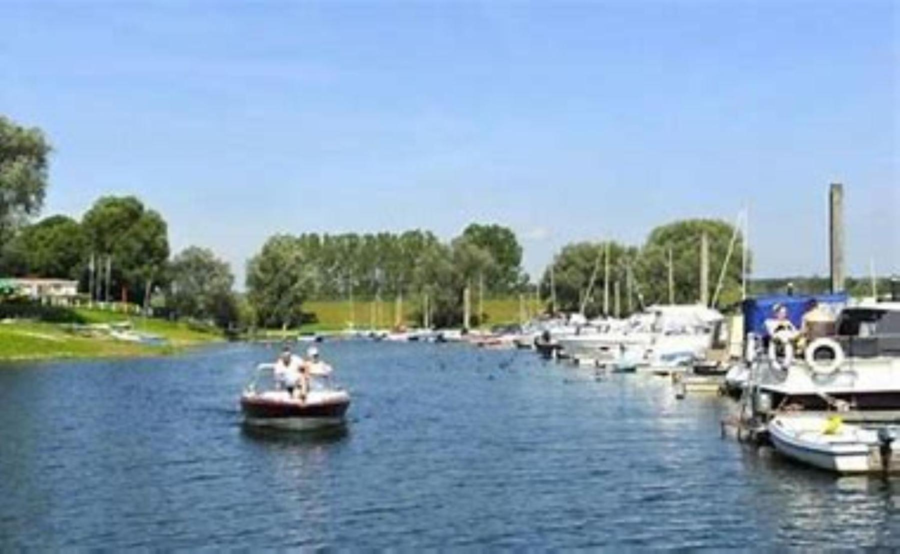 Tiny Haus Auszeit Am See Lathum Exterior photo
