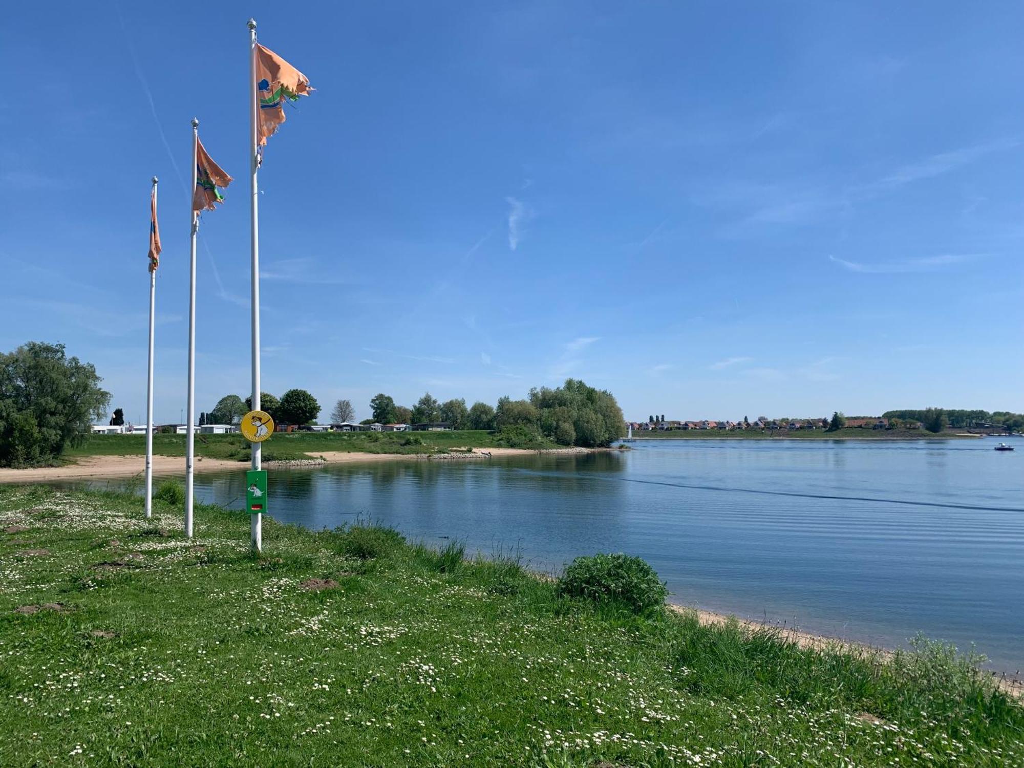 Tiny Haus Auszeit Am See Lathum Exterior photo