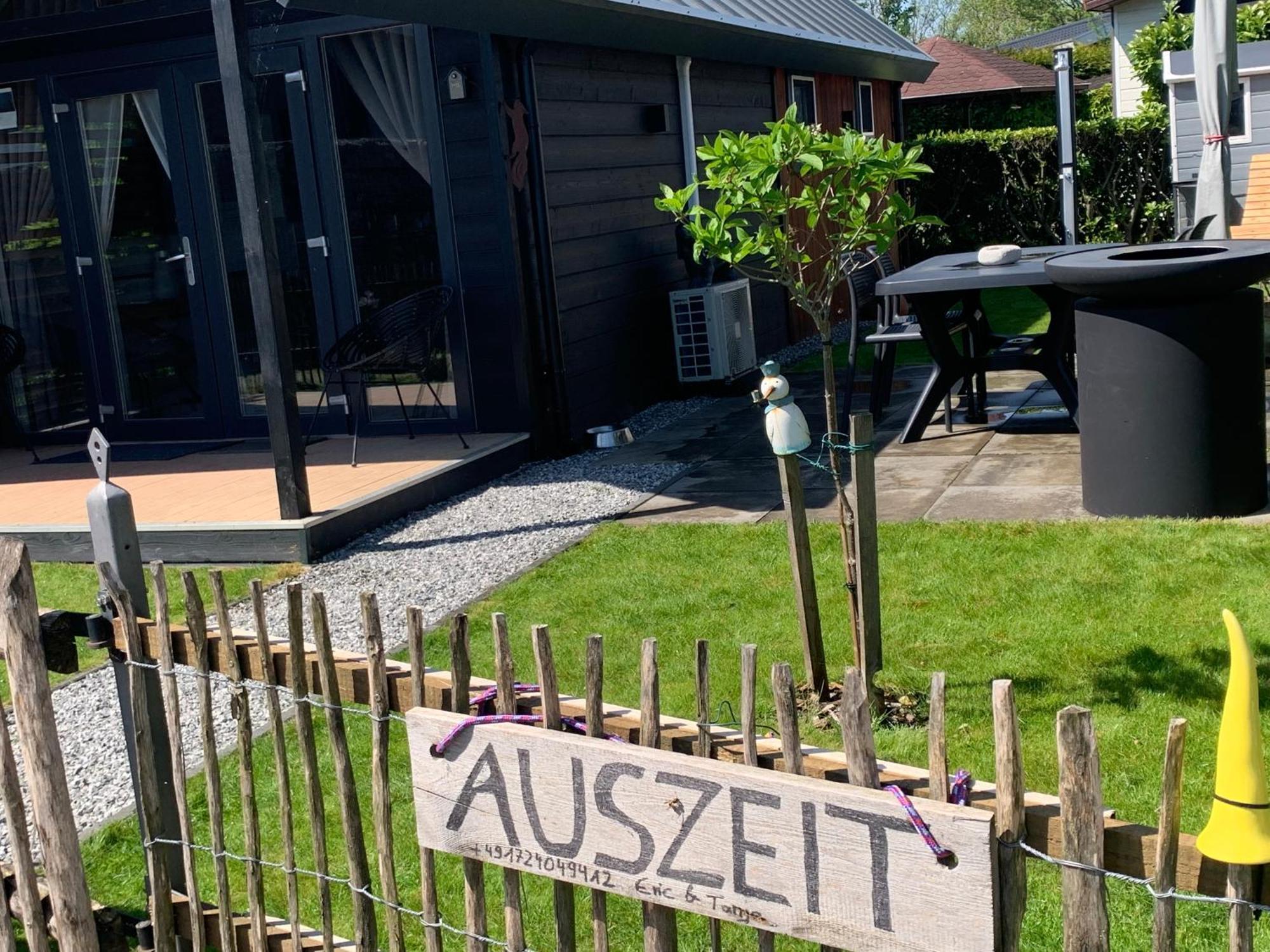 Tiny Haus Auszeit Am See Lathum Exterior photo